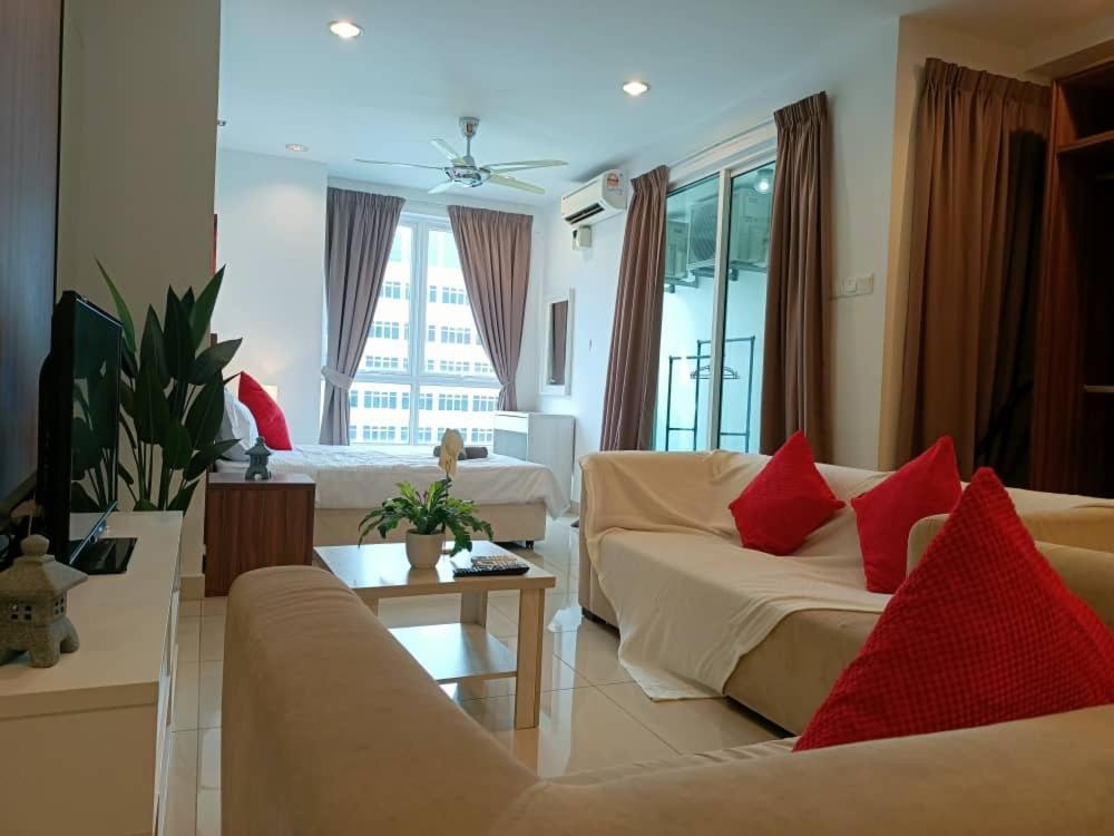 Family Suites At Mansion One By Maj 乔治敦 外观 照片