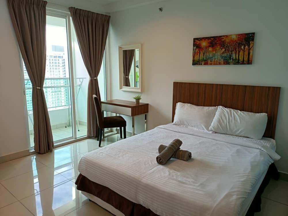 Family Suites At Mansion One By Maj 乔治敦 外观 照片